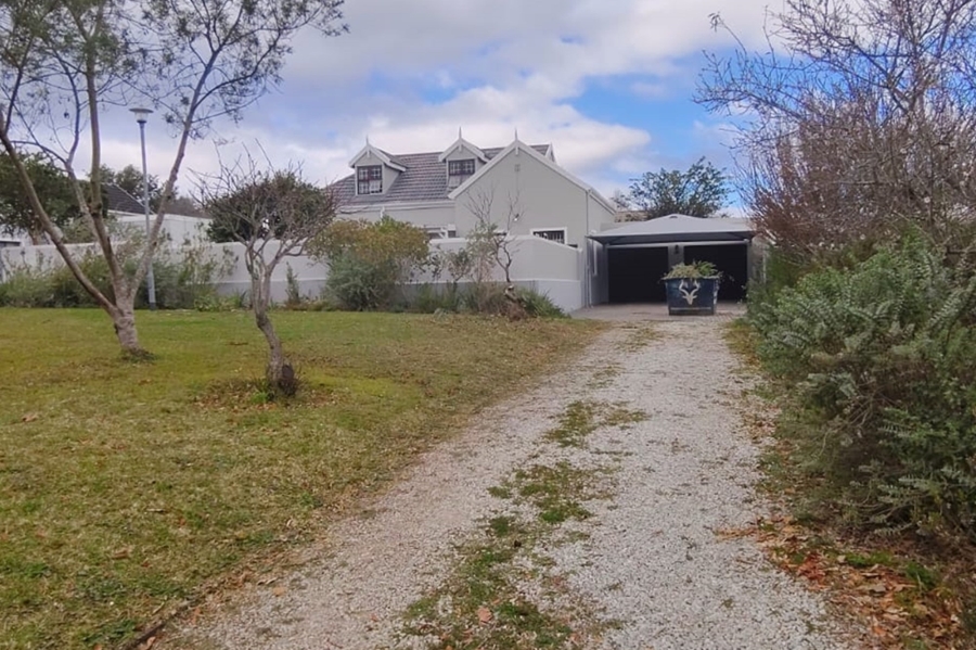 To Let 4 Bedroom Property for Rent in Heather Park Western Cape